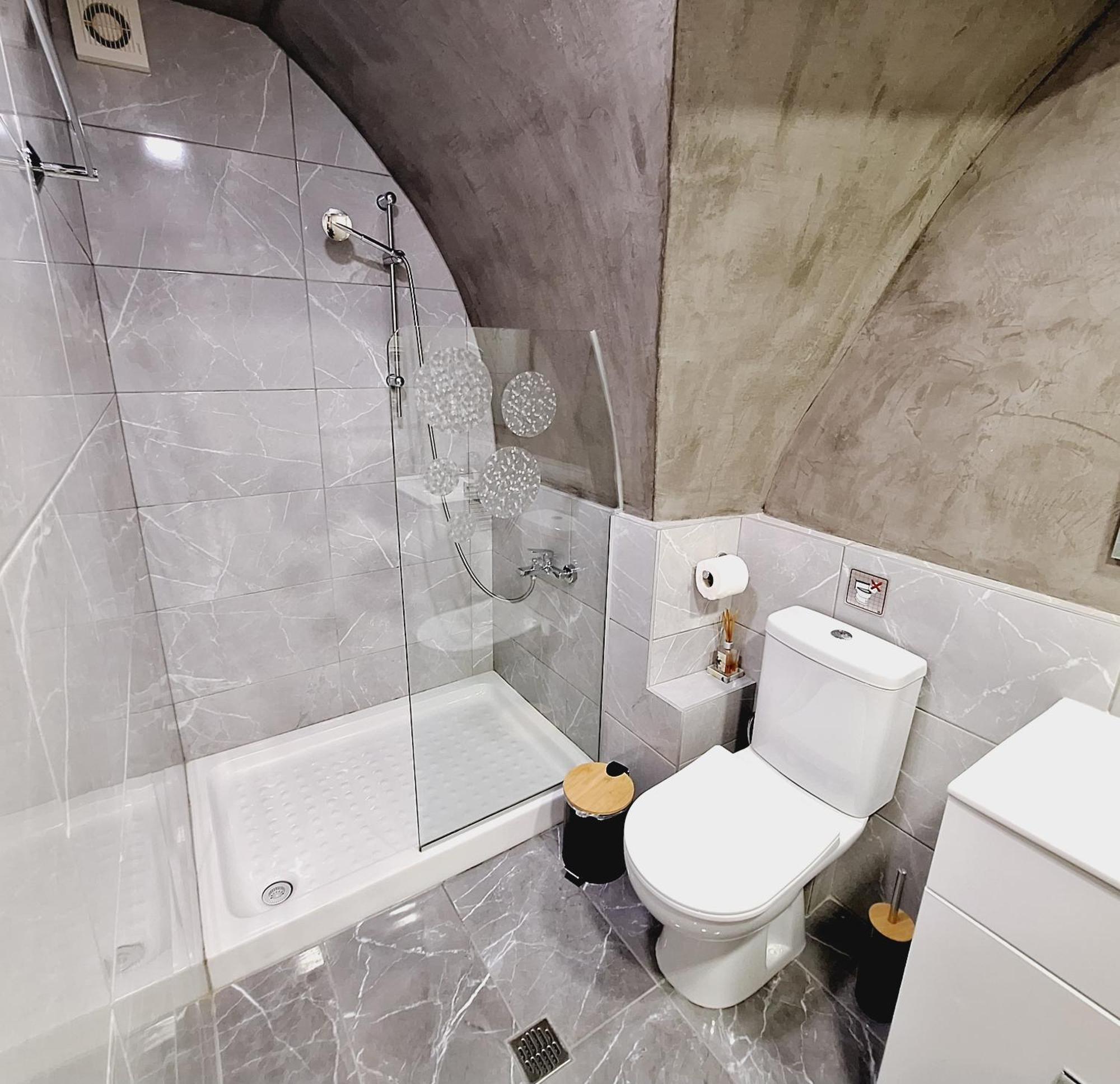 Thomas Luxury Apartment In The Historical Center Of יואנינה מראה חיצוני תמונה